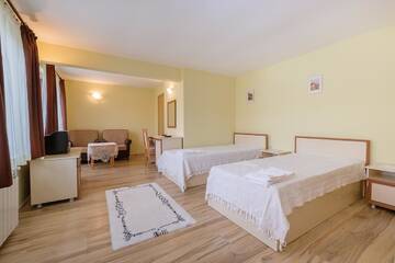 Фото Гостевой дом Guesthouse Gostilitsa г. Gostilitsa 4